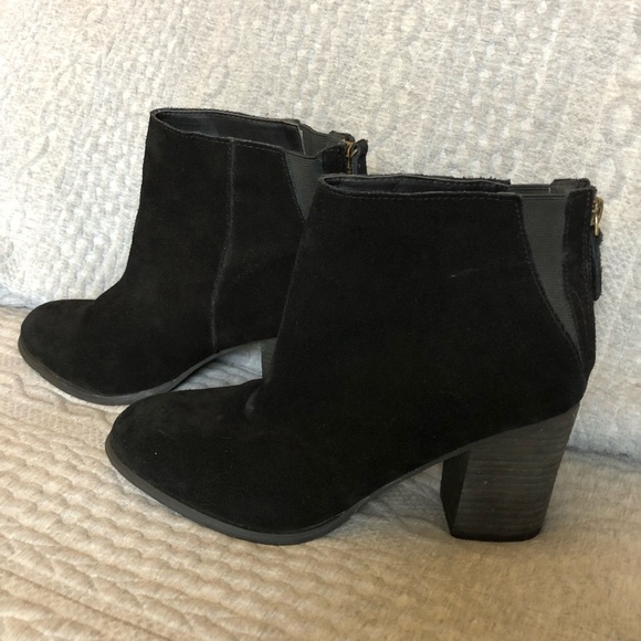 Urban Outfitters black suede booties - Picture 12 of 13